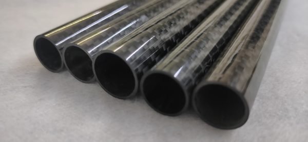3K Carbon Fiber Tube (Hollow) 18mm(OD) *16mm(ID) * 1000mm(L)